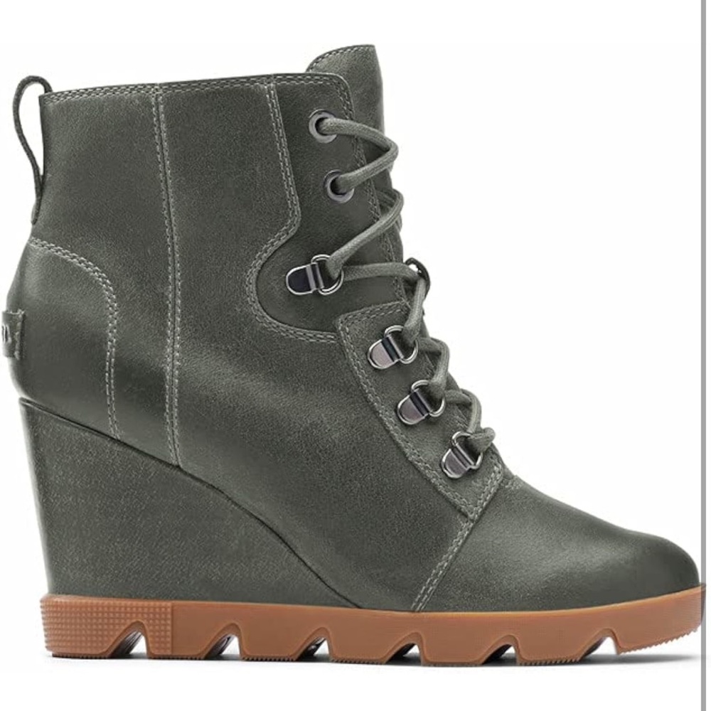 Never Worn! Sorel Women's Joan Uptown Lace Bootie